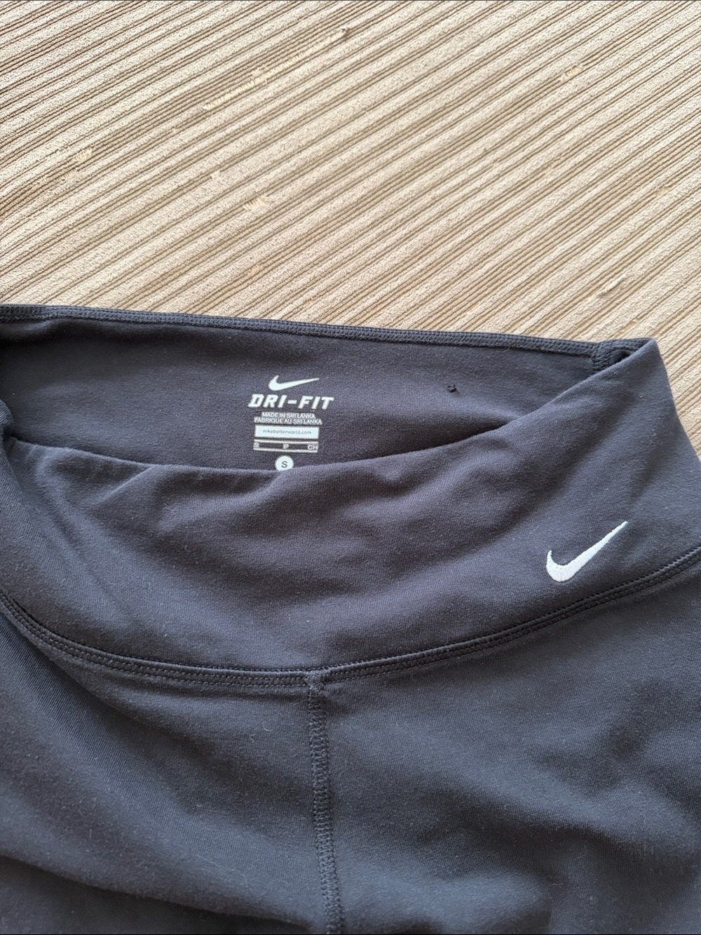 Nike Flare Leggings - Picture 2 of 3